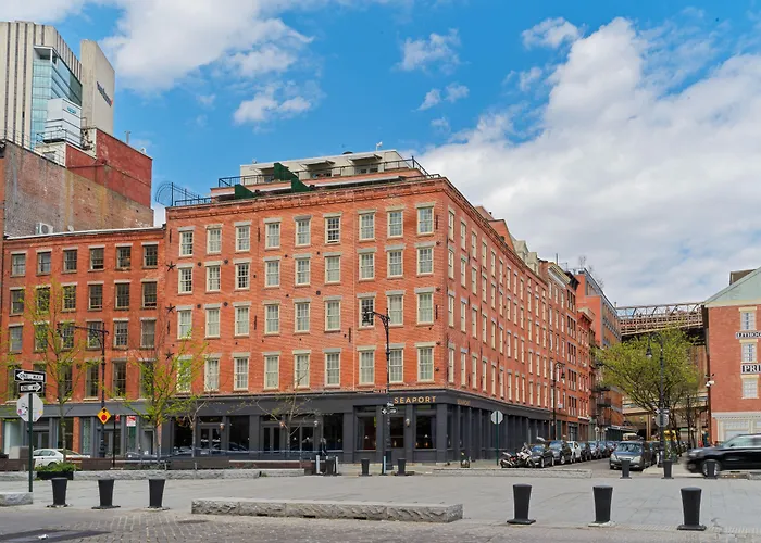 33 , City, Seaport